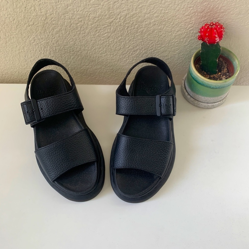 Doctor Marten Romi Platform Sandals